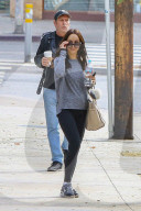 PEOPLE - Lea Michele und Cara Santana in West Hollywood unterwegs