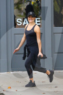 PEOPLE - Lea Michele und Cara Santana in West Hollywood unterwegs