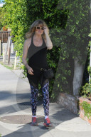 PEOPLE - Goldie Hawn in Brentwood unterwegs