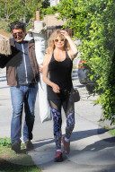 PEOPLE - Goldie Hawn in Brentwood unterwegs