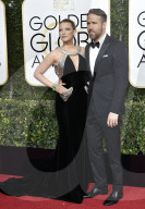 PEOPLE - Golden Globe 2017: Promis auf dem Roten Teppich