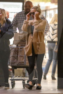 PEOPLE - Lady Gaga bummelt auch gerne spät abends