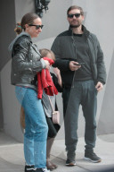 PEOPLE - Tobey Maguire mit der Familie und den Kids in Hollywood unterwegs