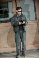 PEOPLE - Tobey Maguire mit der Familie und den Kids in Hollywood unterwegs