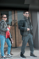 PEOPLE - Tobey Maguire mit der Familie und den Kids in Hollywood unterwegs