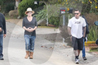 PEOPLE - Pink walkt ihre Baby-Pfunde weg