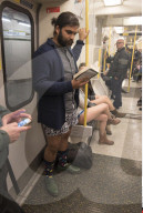 FEATURE - No Pants Day: Die Welt ohne Hose