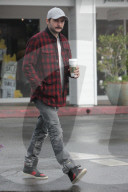 PEOPLE - Aguileras Verlobter Matthew Rutler in Beverly Hills unterwegs