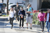 PEOPLE - Channing Tatum mit der Familie in Studio City unterwegs