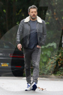 PEOPLE - Ben Affleck besucht Bradley Cooper für ein kurzes Meeting