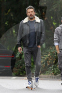 PEOPLE - Ben Affleck besucht Bradley Cooper für ein kurzes Meeting