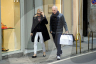 PEOPLE - Kelly Rutherford bummelt in Mailand