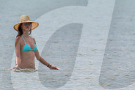 EXKLUSIV - Alessandra Ambrosio geniesst ihre Ferien in Brasilien