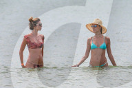 EXKLUSIV - Alessandra Ambrosio geniesst ihre Ferien in Brasilien