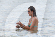 EXKLUSIV - Alessandra Ambrosio geniesst ihre Ferien in Brasilien