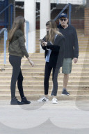 PEOPLE - Charlie Sheen mit Tochter Sam in Malibu unterwegs