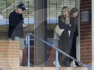 PEOPLE - Charlie Sheen mit Tochter Sam in Malibu unterwegs
