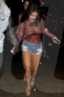 PEOPLE - Ariel Winter lässt tief blicken