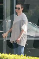 PEOPLE - Shannen Doherty in Malibu unterwegs