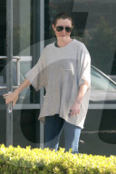 PEOPLE - Shannen Doherty in Malibu unterwegs