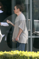 PEOPLE - Shannen Doherty in Malibu unterwegs