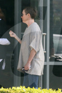 PEOPLE - Shannen Doherty in Malibu unterwegs