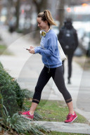 PEOPLE - Olivia Wilde auf dem Weg ins Gym