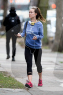 PEOPLE - Olivia Wilde auf dem Weg ins Gym