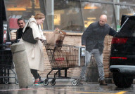 PEOPLE - Adele geht in Studio City einkaufen