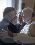 NEWS - Mahmud Abbas trifft den Papst im Vatikan
