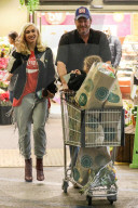 PEOPLE - Gwen Stefani und Blake Shelton machen Grosseinkäufe