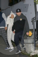 EXKLUSIV - Cash Warren und Jessica Alba schmeissen eine Pyjama-Geburtstagsparty