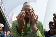 NEWS - Bangladesh: Muslime pilgern nach Tongi
