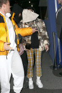 PEOPLE - Lourdes Leon ist etwas kamerascheu