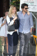 EXKLUSIV - Suki Waterhouse und Diego Luna turteln in Mexiko