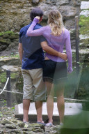 EXKLUSIV - Suki Waterhouse und Diego Luna turteln in Mexiko