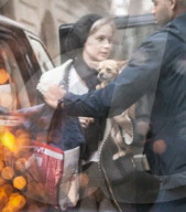 EXKLUSIV - Jennifer Lawrence steht in Budapest vor der "Red SParrow" Linse