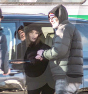 EXKLUSIV - Jennifer Lawrence steht in Budapest vor der "Red SParrow" Linse