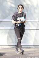 PEOPLE - Rooney Mara bummelt in Studio City