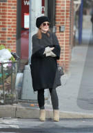 PEOPLE - Julianne Moore spaziert durchs West Village