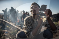 REPORTAGE - Flüchtlingskrise: Das Leben als der serbischen Grenze