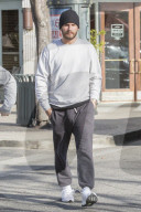 PEOPLE - Scott Disick im Schlabber-Look in Calabasas unterwegs