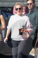 PEOPLE - Lady Gaga gönnt sich etwas von Starbucks
