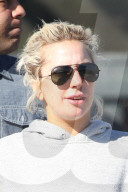 PEOPLE - Lady Gaga gönnt sich etwas von Starbucks