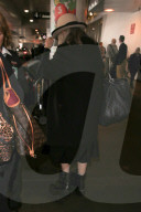 PEOPLE - In Deckung: Diane Keaton will nicht erkannt werden