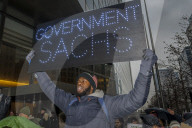NEWS - New York: Protestaktion vor Goldman Sachs gegen "Vetterliwirtschaft" Donald Trumps