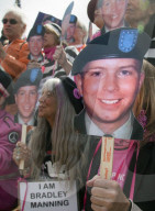 NEWS - USA: Barack Obama begnadigt transgender Whistleblowerin