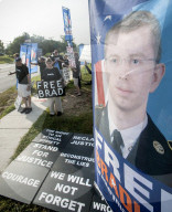 NEWS - USA: Barack Obama begnadigt transgender Whistleblowerin