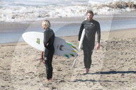 PEOPLE - Liam Hemsworth stürzt sich in die Wellen von Malibu