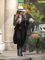 PEOPLE - La Toya Jackson besuchte Janet Jackson im Spital